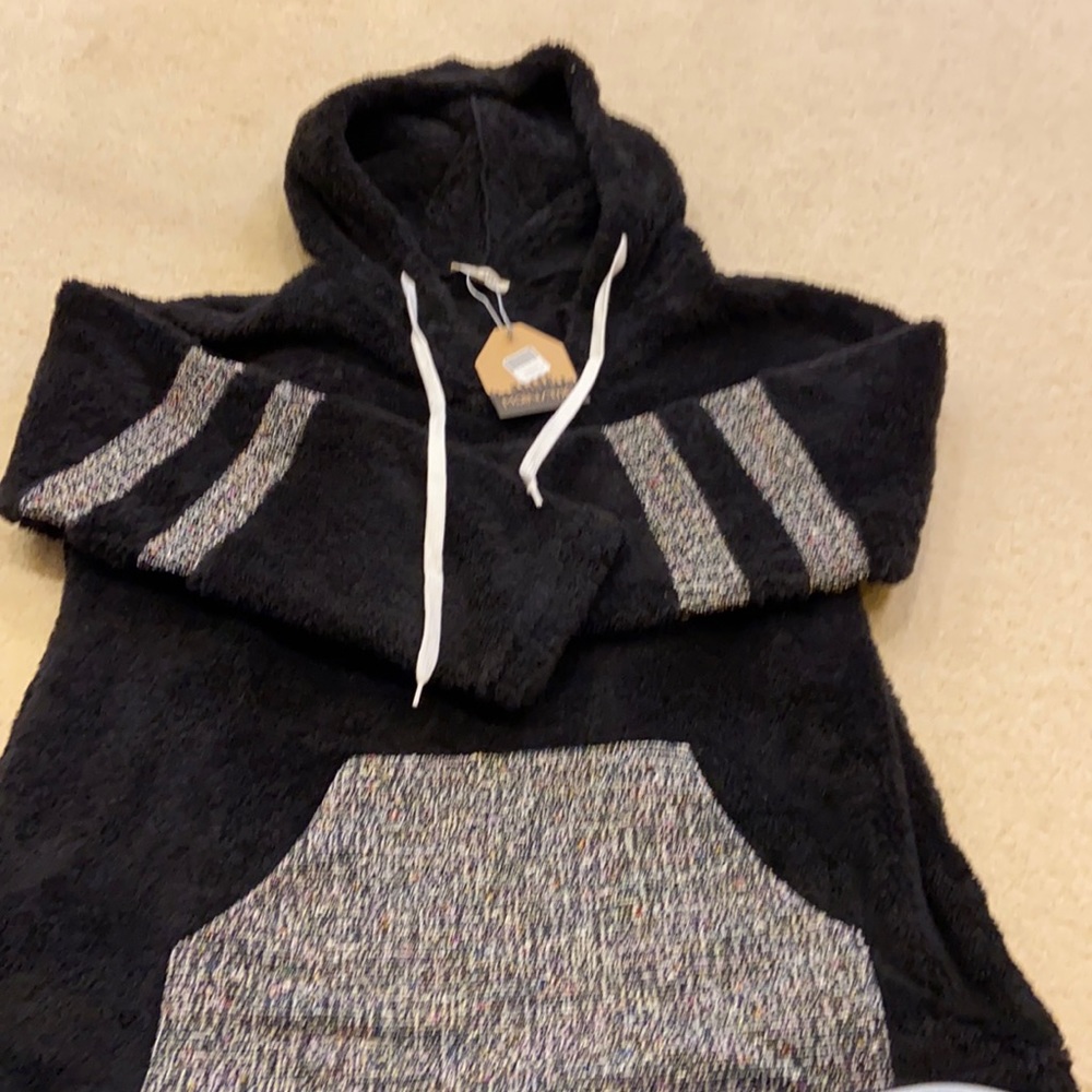 Main strip fleece sweatshirt size small